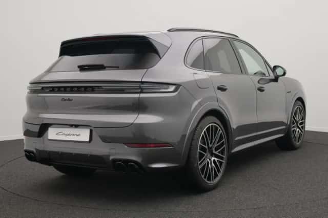 Porsche Cayenne (2026) thumbnail 5
