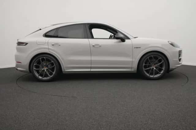 Porsche Cayenne (2026) thumbnail 6
