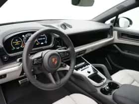 Porsche Cayenne (0) thumbnail 16