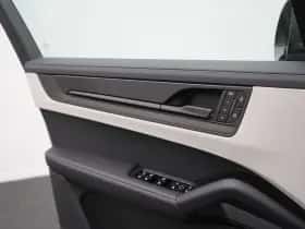 Porsche Cayenne (0) thumbnail 36
