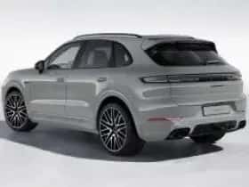 Porsche Cayenne (0) thumbnail 3