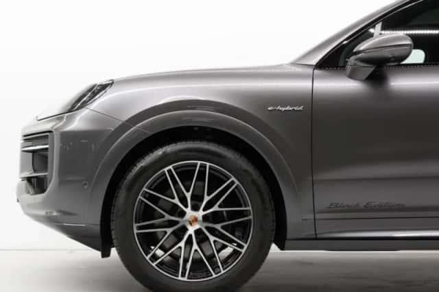 Porsche Cayenne (2026) thumbnail 5