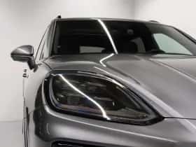 Porsche Cayenne (0) thumbnail 8