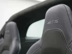 Porsche 911 (2025) thumbnail 19