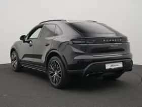 Porsche Macan (0) thumbnail 3