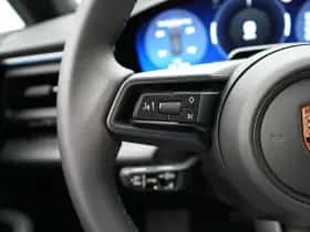 Porsche Macan (0) thumbnail 27