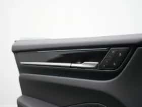 Porsche Macan (0) thumbnail 29