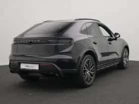 Porsche Macan (0) thumbnail 5