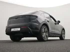 Porsche Macan (0) thumbnail 10
