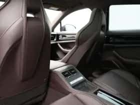 Porsche Panamera (0) thumbnail 32
