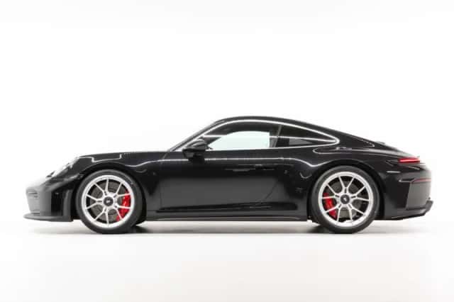 Porsche 911 (2026) thumbnail 2
