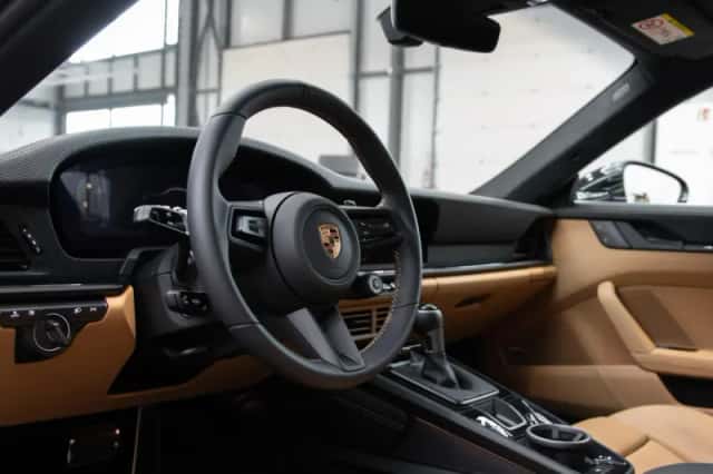 Porsche 911 (2026) thumbnail 4