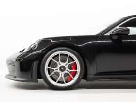 Porsche 911 (0) thumbnail 5