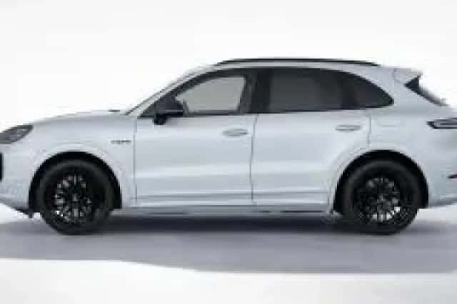 Porsche Cayenne (2026) thumbnail 2