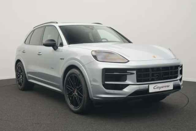 Porsche Cayenne (2026) thumbnail 4