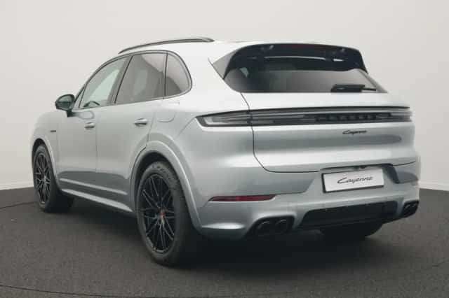 Porsche Cayenne (2026) thumbnail 6