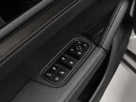 Porsche Cayenne (0) thumbnail 18