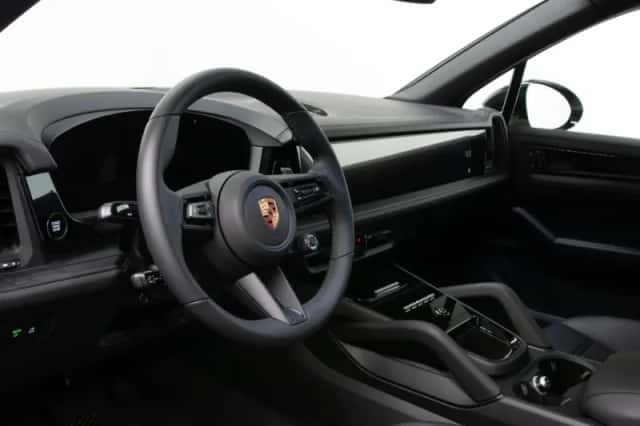 Porsche Cayenne (2026) thumbnail 4