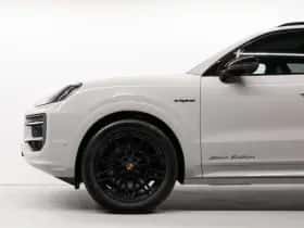 Porsche Cayenne (0) thumbnail 5