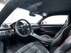 Porsche 718 (2023) thumbnail 4