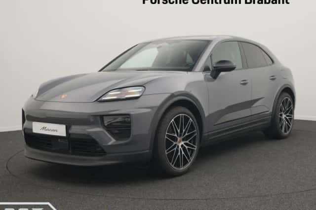 Porsche Macan (2026) thumbnail 1