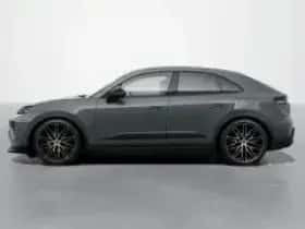 Porsche Macan (0) thumbnail 2