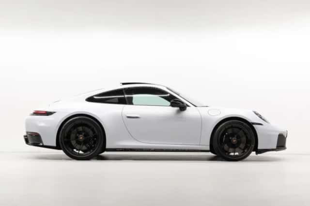Porsche 911 (2026) thumbnail 6