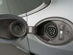Porsche Panamera (0) thumbnail 27