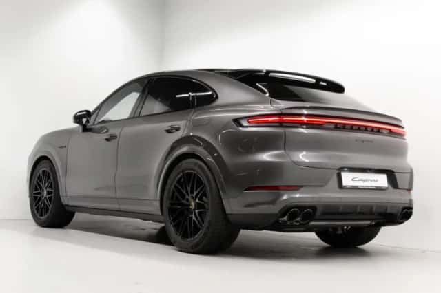 Porsche Cayenne (0) thumbnail 3