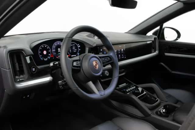 Porsche Cayenne (0) thumbnail 4
