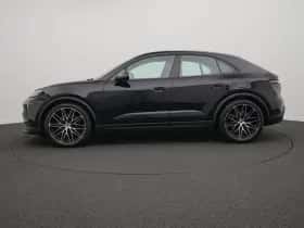 Porsche Macan (0) thumbnail 2