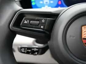 Porsche Macan (0) thumbnail 36