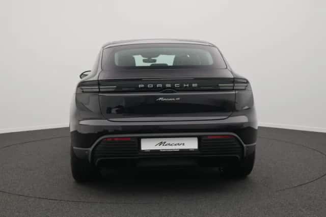 Porsche Macan (0) thumbnail 4