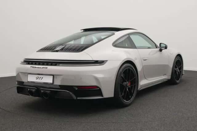 Porsche 911 (0) thumbnail 5