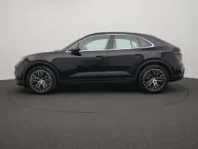 Porsche Macan (0) thumbnail 2