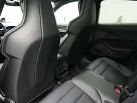 Porsche Taycan (2023) thumbnail 29