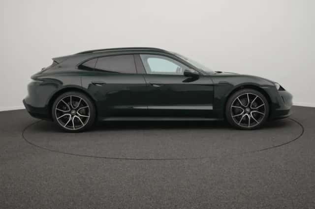 Porsche Taycan (2023) thumbnail 6