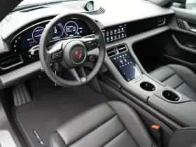 Porsche Taycan (2025) thumbnail 13