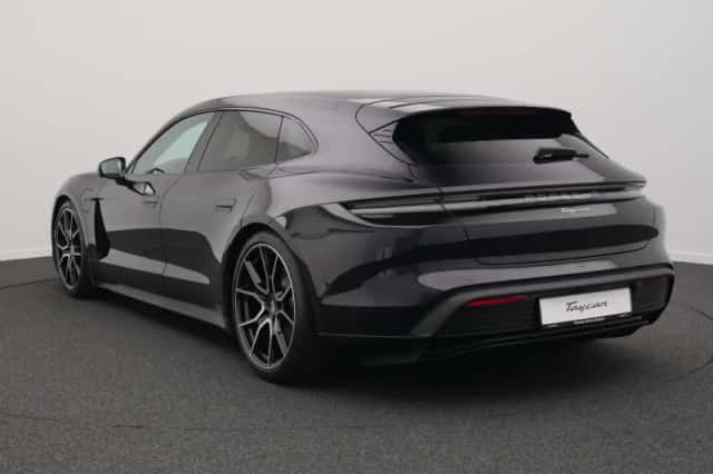 Porsche Taycan (2025) thumbnail 3