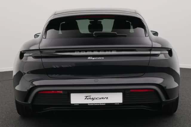Porsche Taycan (2025) thumbnail 4