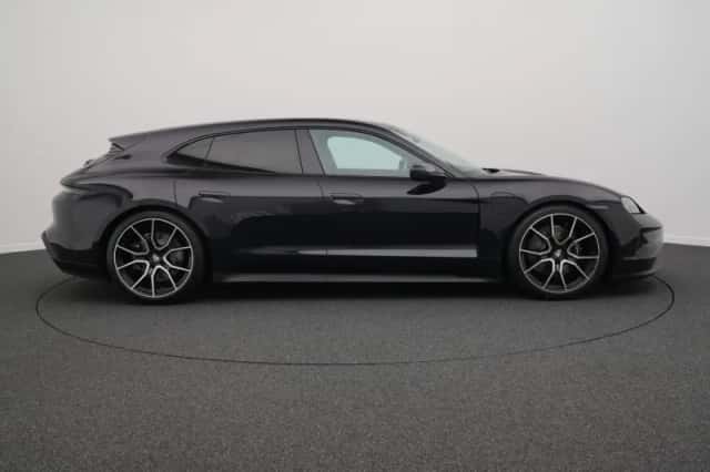 Porsche Taycan (2025) thumbnail 6