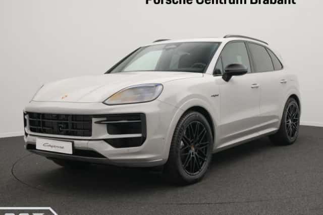 Porsche Cayenne (2026) thumbnail 1