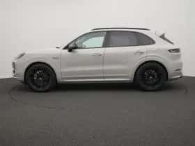 Porsche Cayenne (0) thumbnail 2