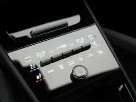 Porsche Cayenne (0) thumbnail 28