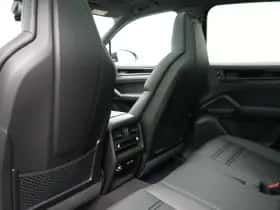 Porsche Cayenne (0) thumbnail 32