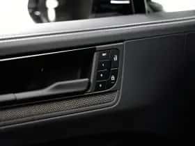 Porsche Cayenne (0) thumbnail 32