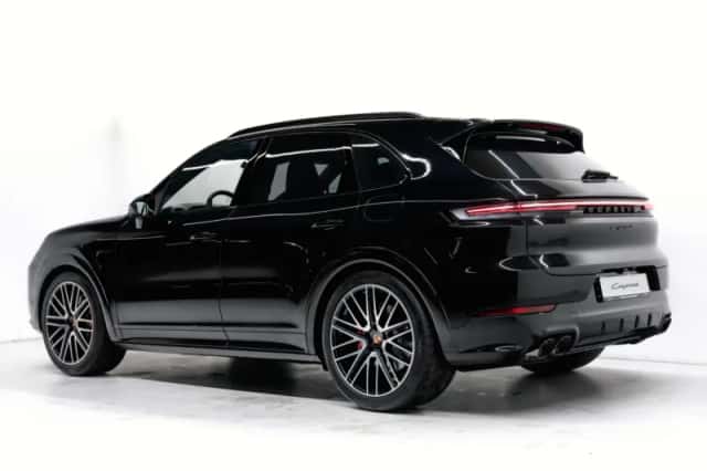 Porsche Cayenne (0) thumbnail 3