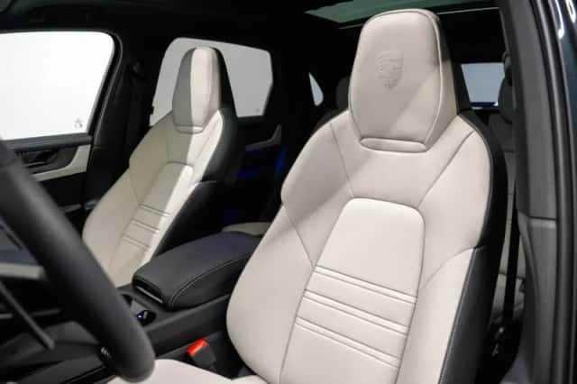 Porsche Cayenne (0) thumbnail 5