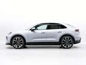 Porsche Macan (0) thumbnail 2
