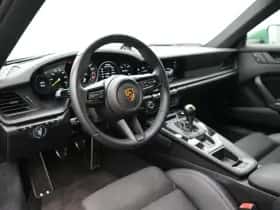 Porsche 911 (2021) thumbnail 17